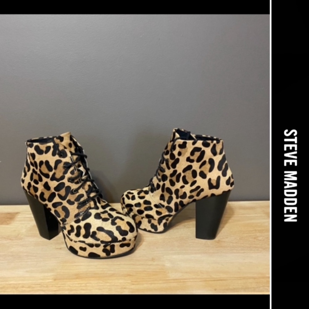 🔻SALE🔻STEVE MADDEN🔹NEW CONDITION • GENUINE LEATHER AND COW FUR
